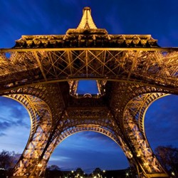 fotografía color 'torre Eiffel'